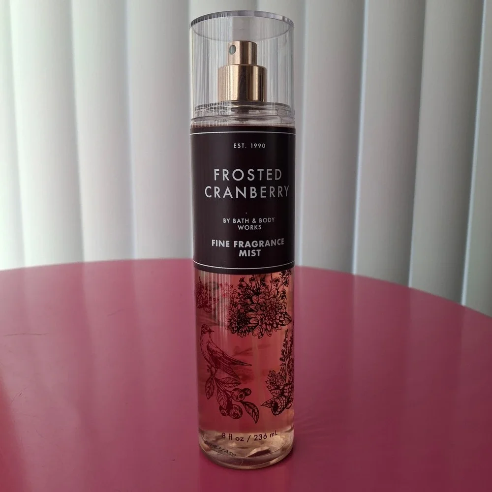 Bath & Body Works FROSTED CRANBERRY Fine Fragrance Mist 8 oz